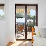 House Ingrid