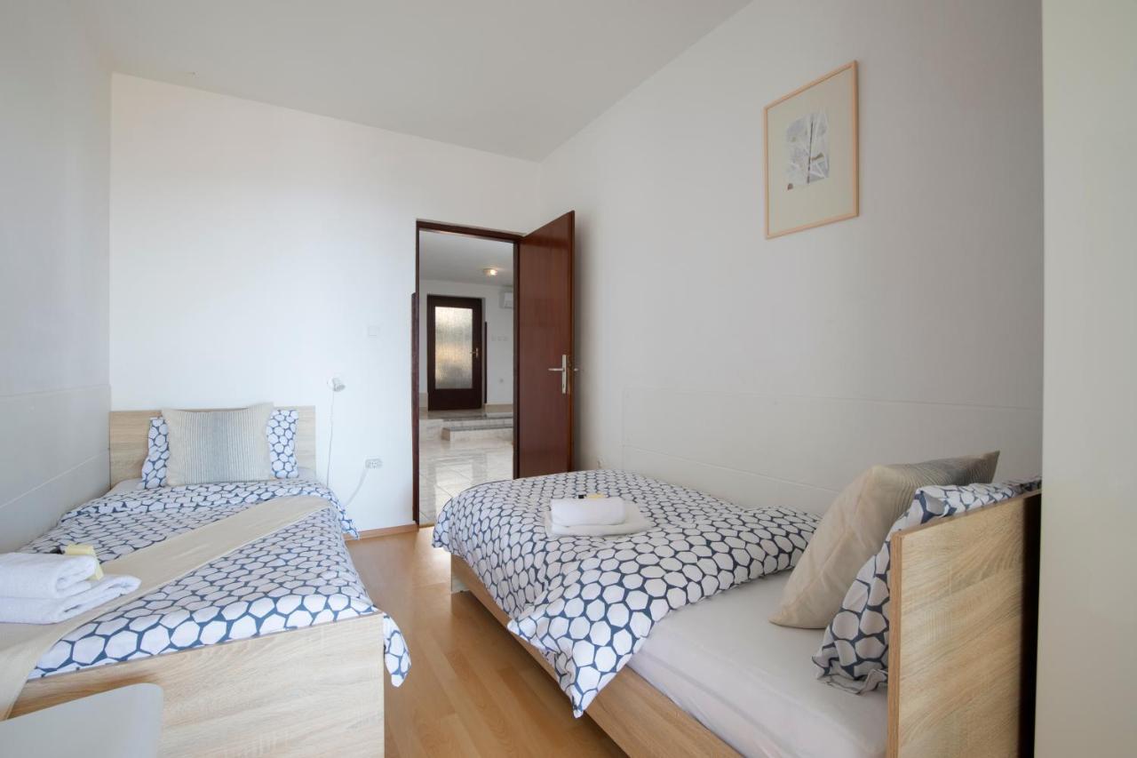 House Ingrid Apartma